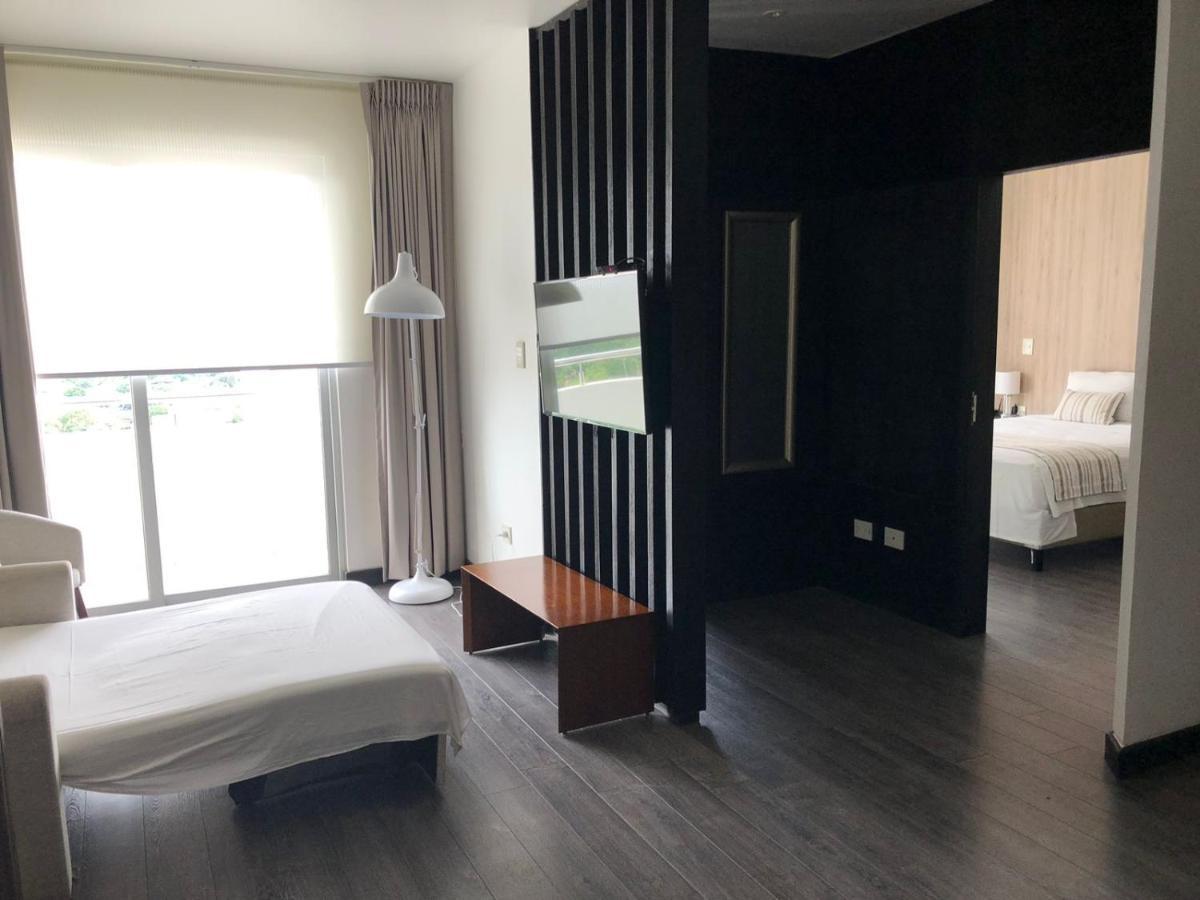 Urban Suites Apart Hotel Santa Cruz de La Sierra Ngoại thất bức ảnh